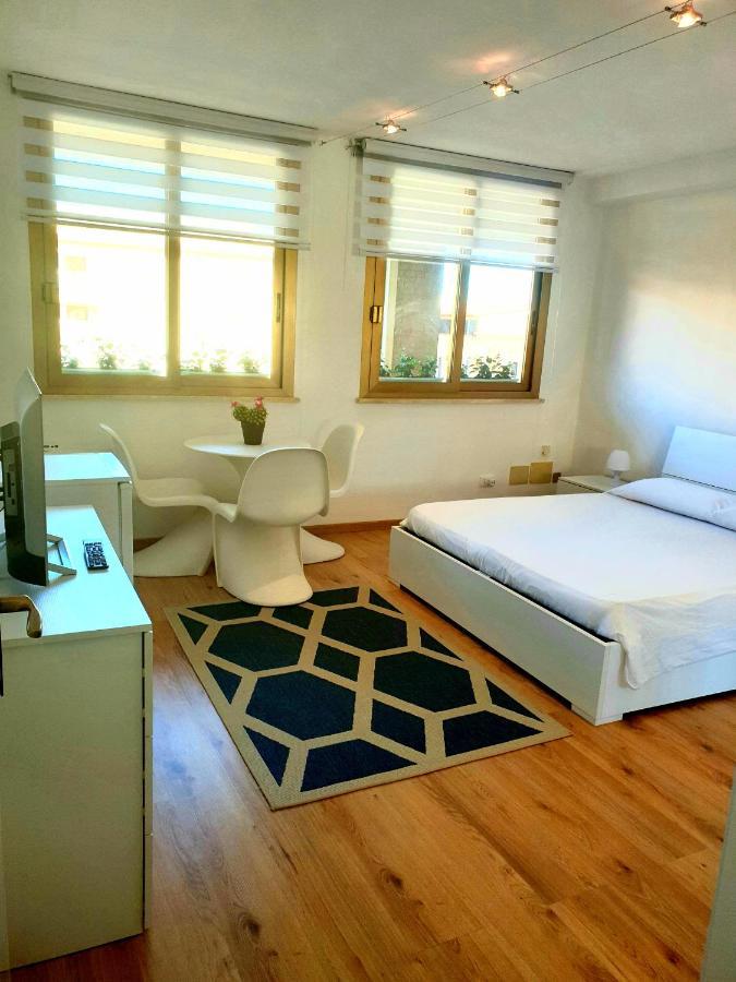 Central City Rooms Olbia Eksteriør billede